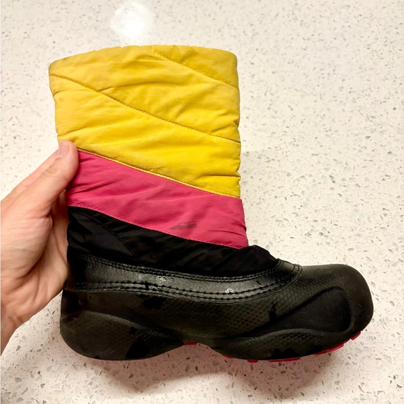Columbia girls snow boots - size 3 - pink, yellow, black - used good condition - Picture 12 of 13